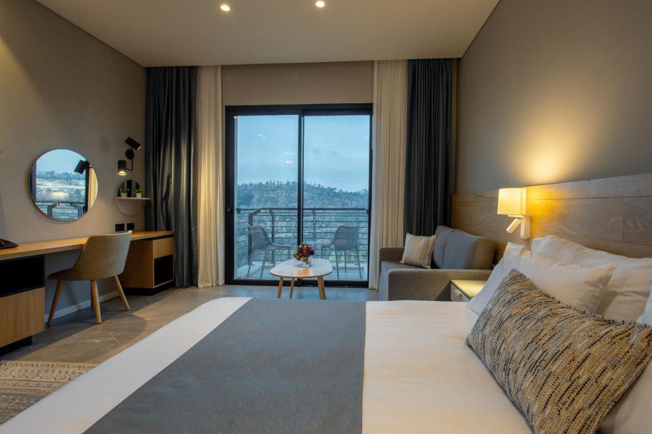 Logos Hotel In Яд-Ашмона Экстерьер фото
