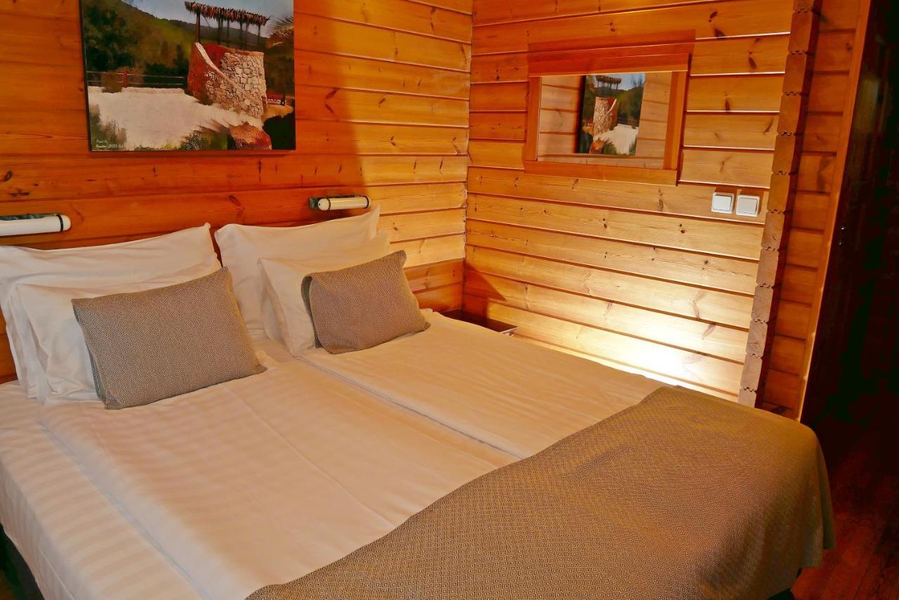 Logos Hotel In Яд-Ашмона Экстерьер фото